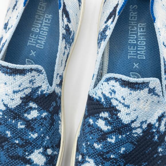 Rothys The Sneaker Shibori Blue Knit Size 9 Coastal Prep Casual Comfort - Picture 4 of 8